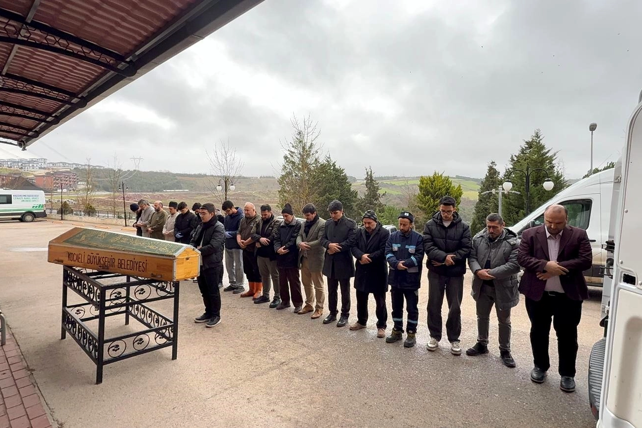 Kocaeli’de hem cenaze hizmeti, hem eğitim desteği!