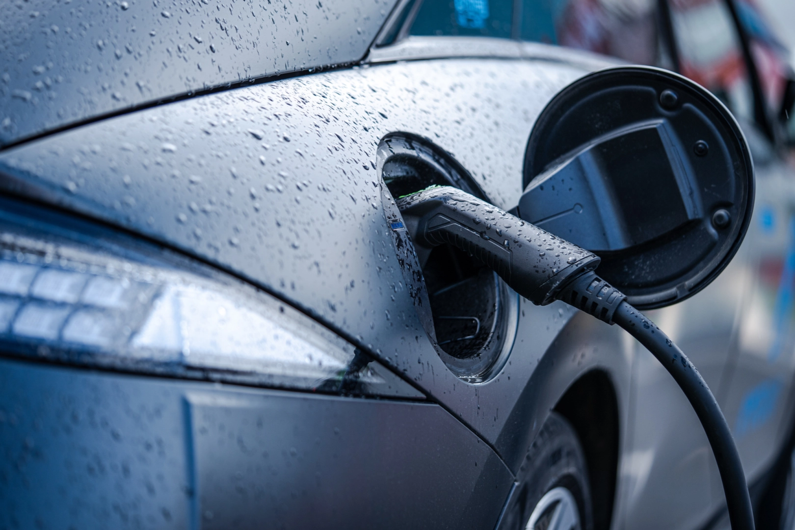 arabam.com’dan elektrikli araçlar için önemli hatırlatmalar