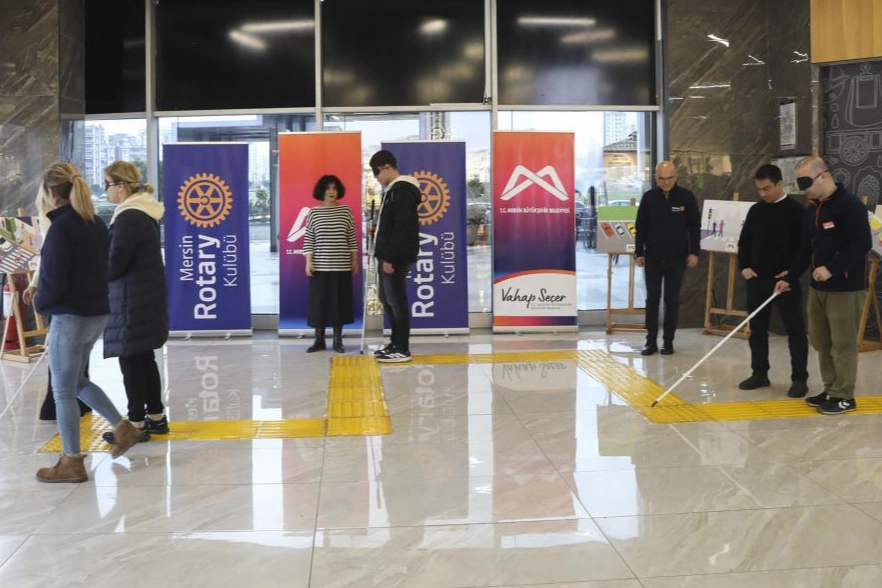 Mersin’de gözler kapandı, empati arttı