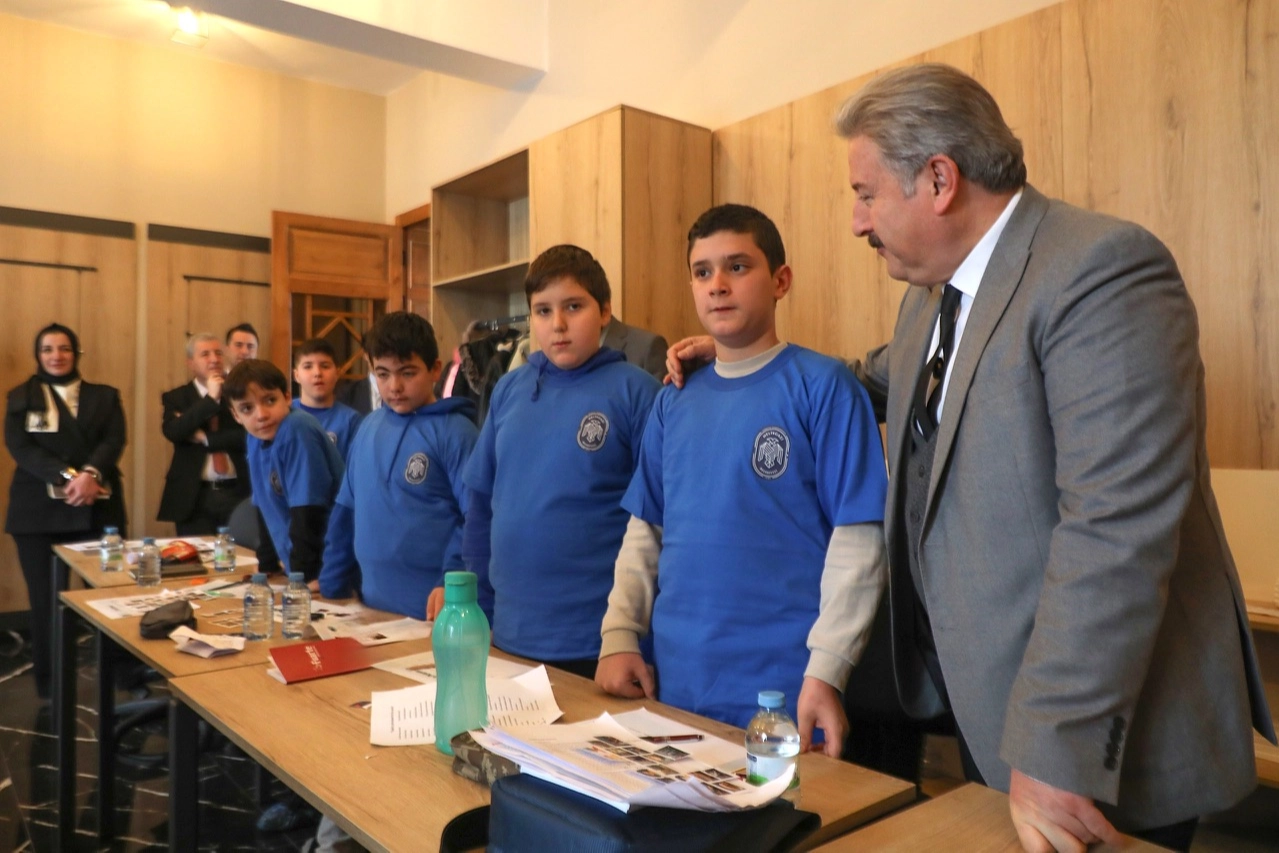 Mustafa Palancıoğlu Sanat Melikgazi’de öğrencilerle buluştu