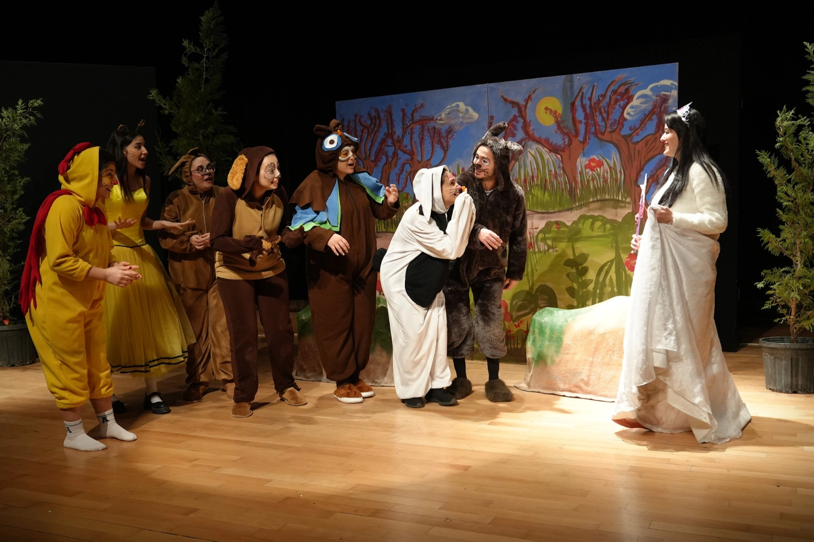 Ankara Keçiören’de ‘Masal Dünyası’ minik izleyicilerle buluştu