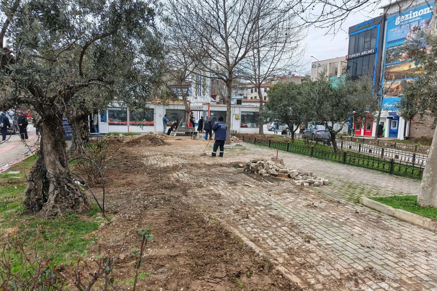 Bursa’da Gemlik Çarşı Meydanı daha güvenli ve estetik olacak