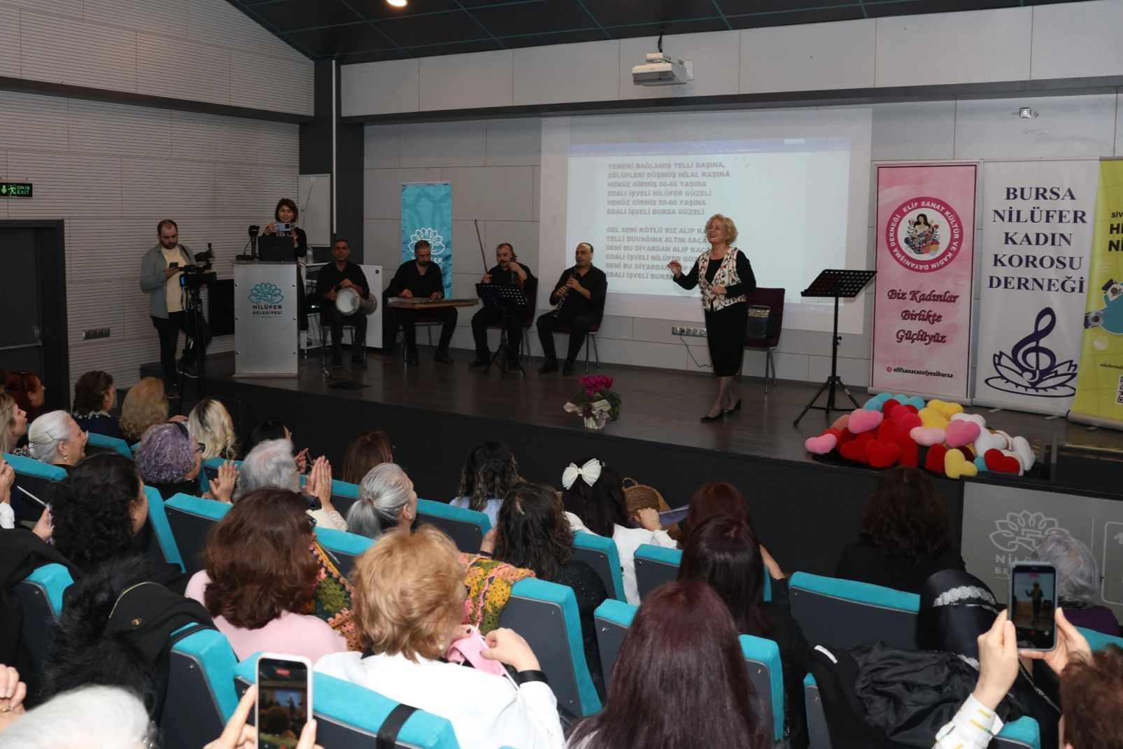 Bursa’da ‘kalpten ilmekler’ huzurevi sakinleri için atıldı