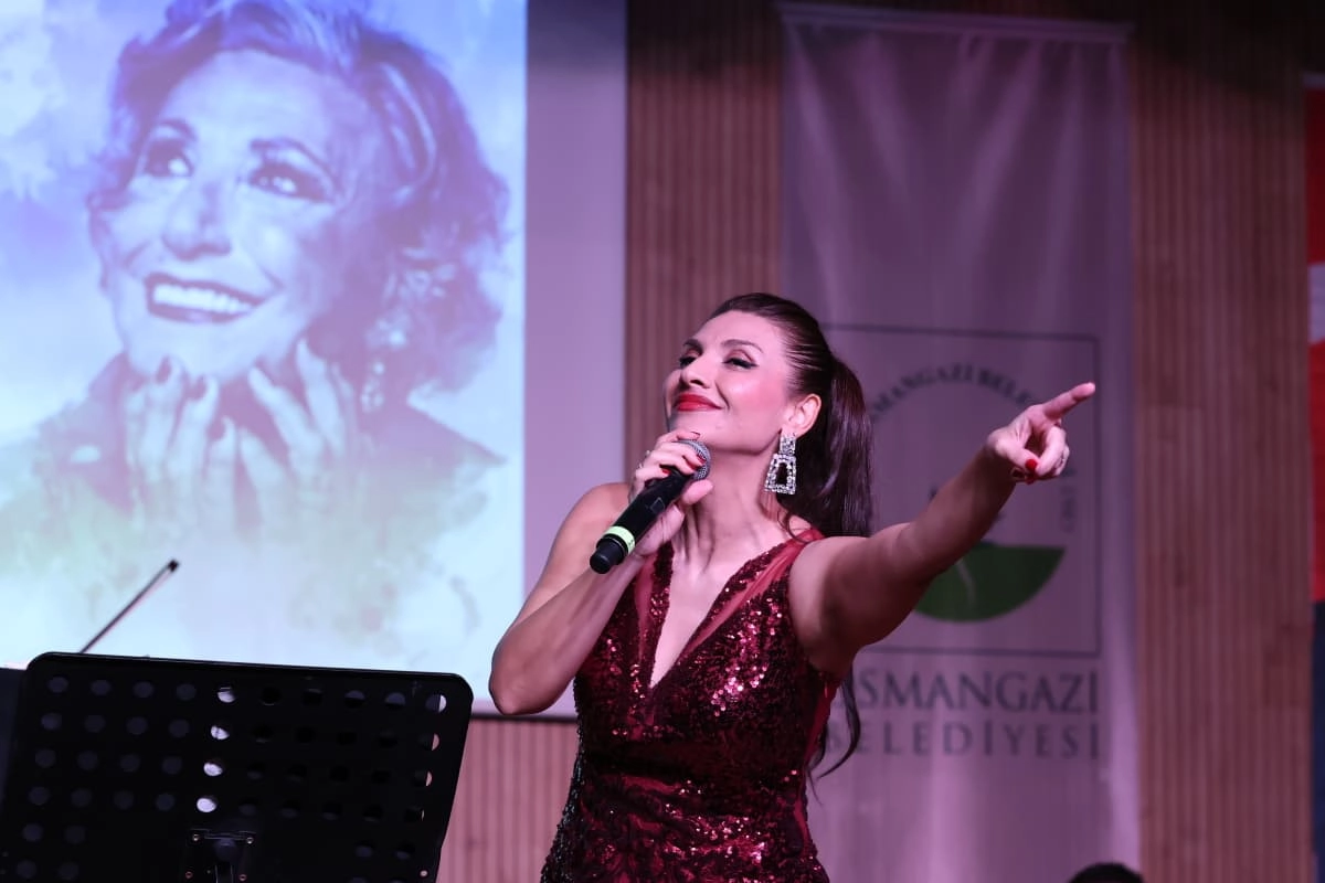 Bursa Osmangazi Belediyesi Müzeyyen Senar’ı unutmadı