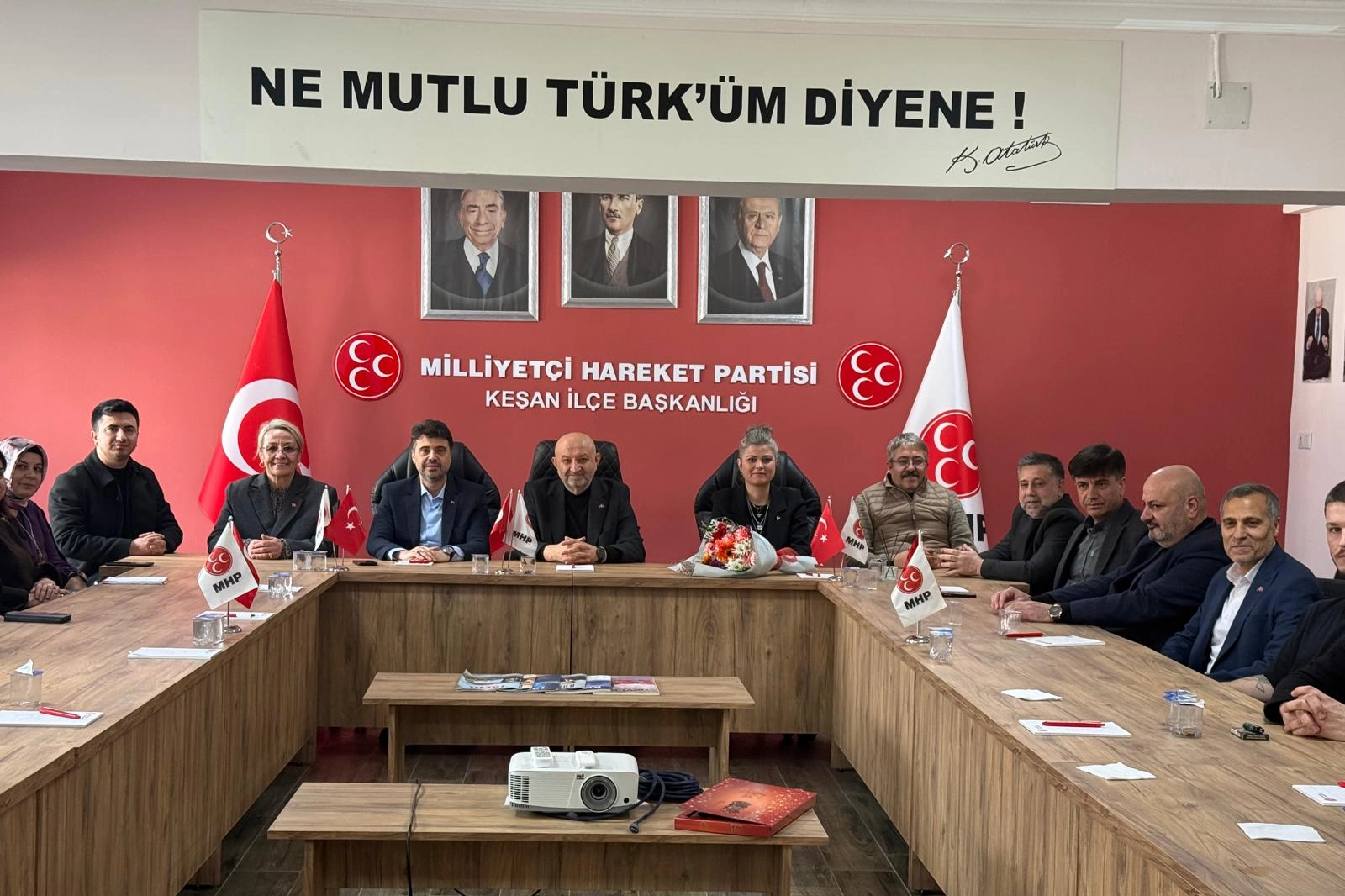 Edirne Keşan’da AK Parti’den MHP’ye 57. yıl ziyareti