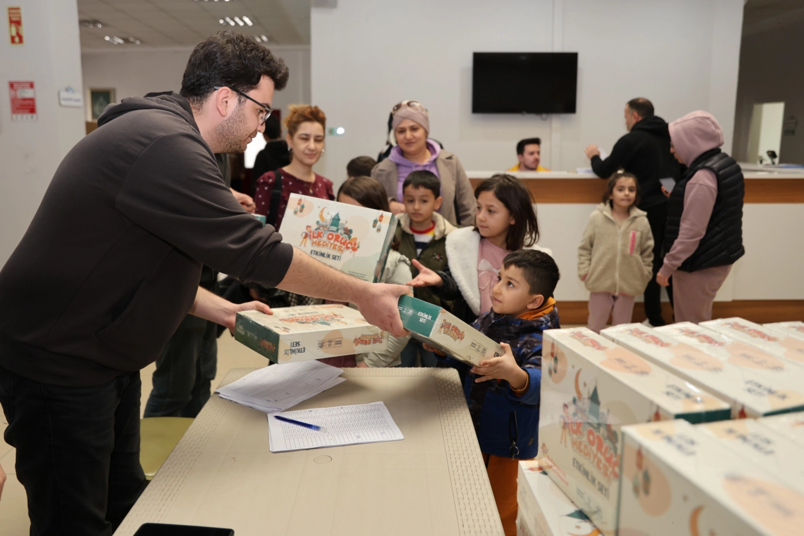 Konya’da ilk oruç hediyeleri dağıtıldı