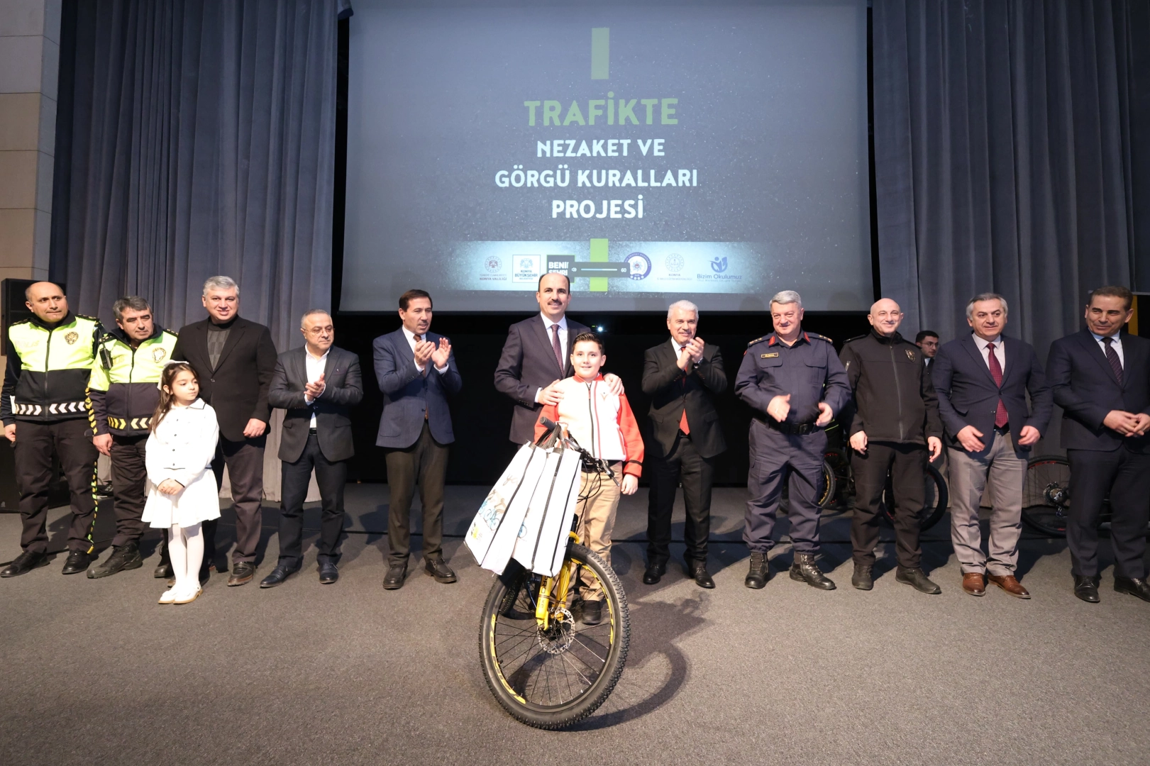 Konya’da resim ve fotoğraf yarışmasının ödülleri takdim edildi
