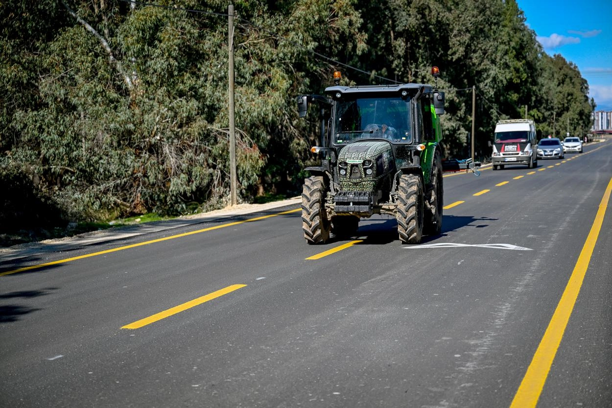 Mersin’de yol iyileştirme çalışmaları sürüyor