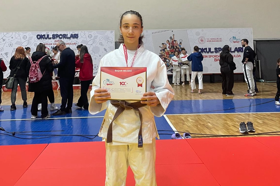 Mudanyalı sporcu Duru Şimşek, Mart’ta Bursa’yı temsil edecek