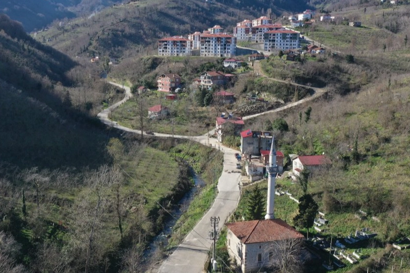 Ordu’da ulaşım  güvenliği için yol çalışmaları sürüyor