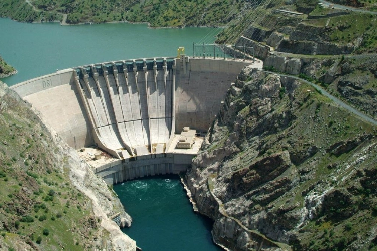 Türkiye’nin elektrik kurulu gücü 123 bin megavata ulaştı… Elektrikte yerli kaynak payı yüzde 71,9