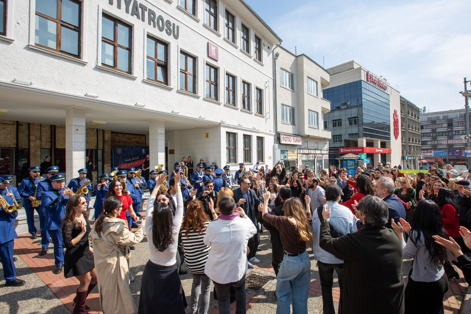 Bursa’da ‘Dünya Tiyatro Günü’ kutlaması