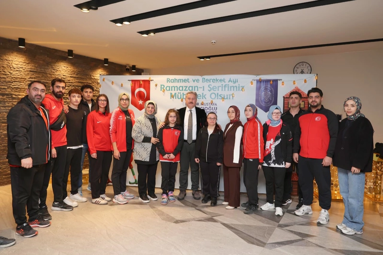 Akıl Küpü’nde iftar buluşması