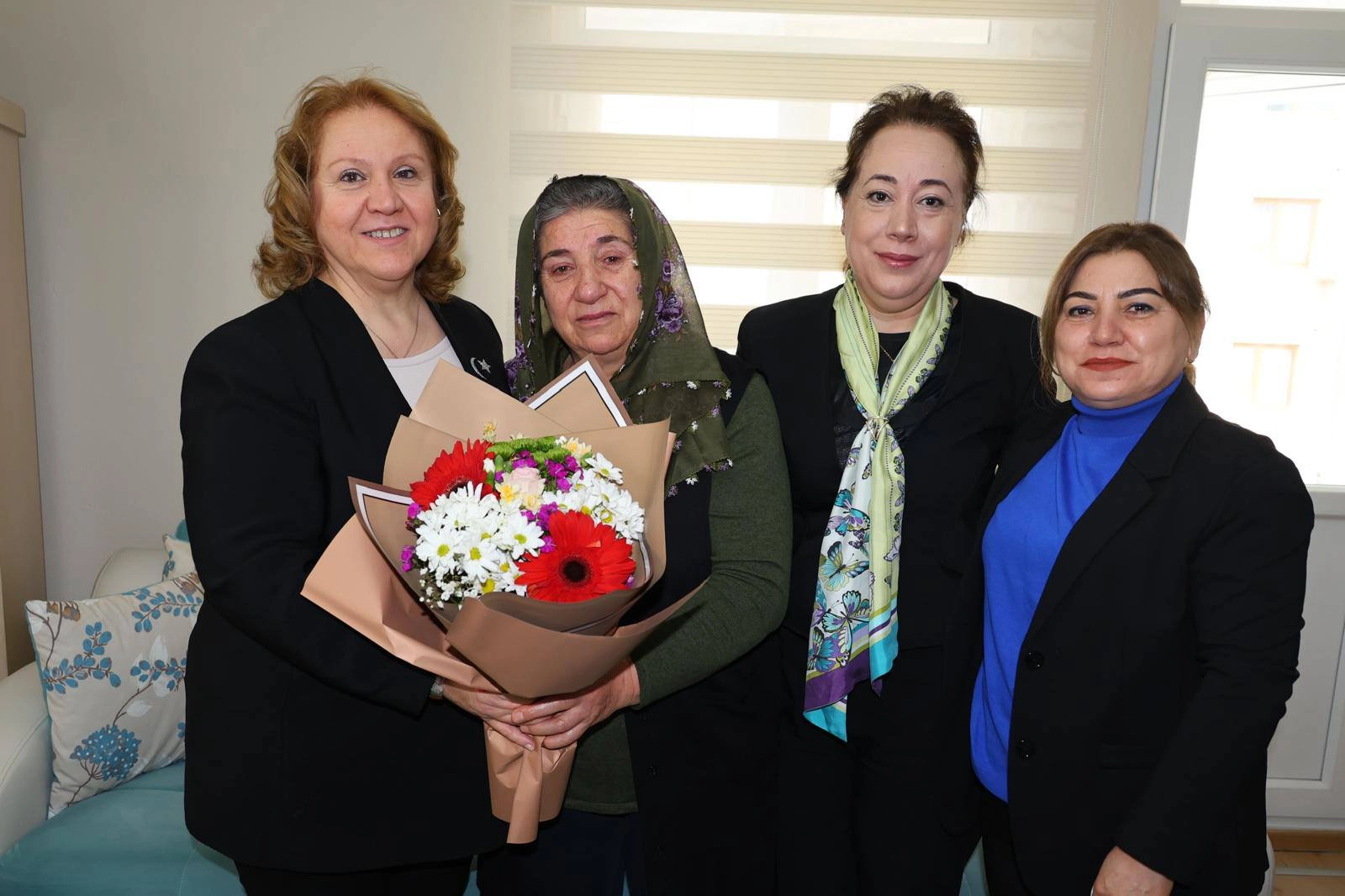 Artvin’de Vali Ergün’den şehit annesine ziyaret