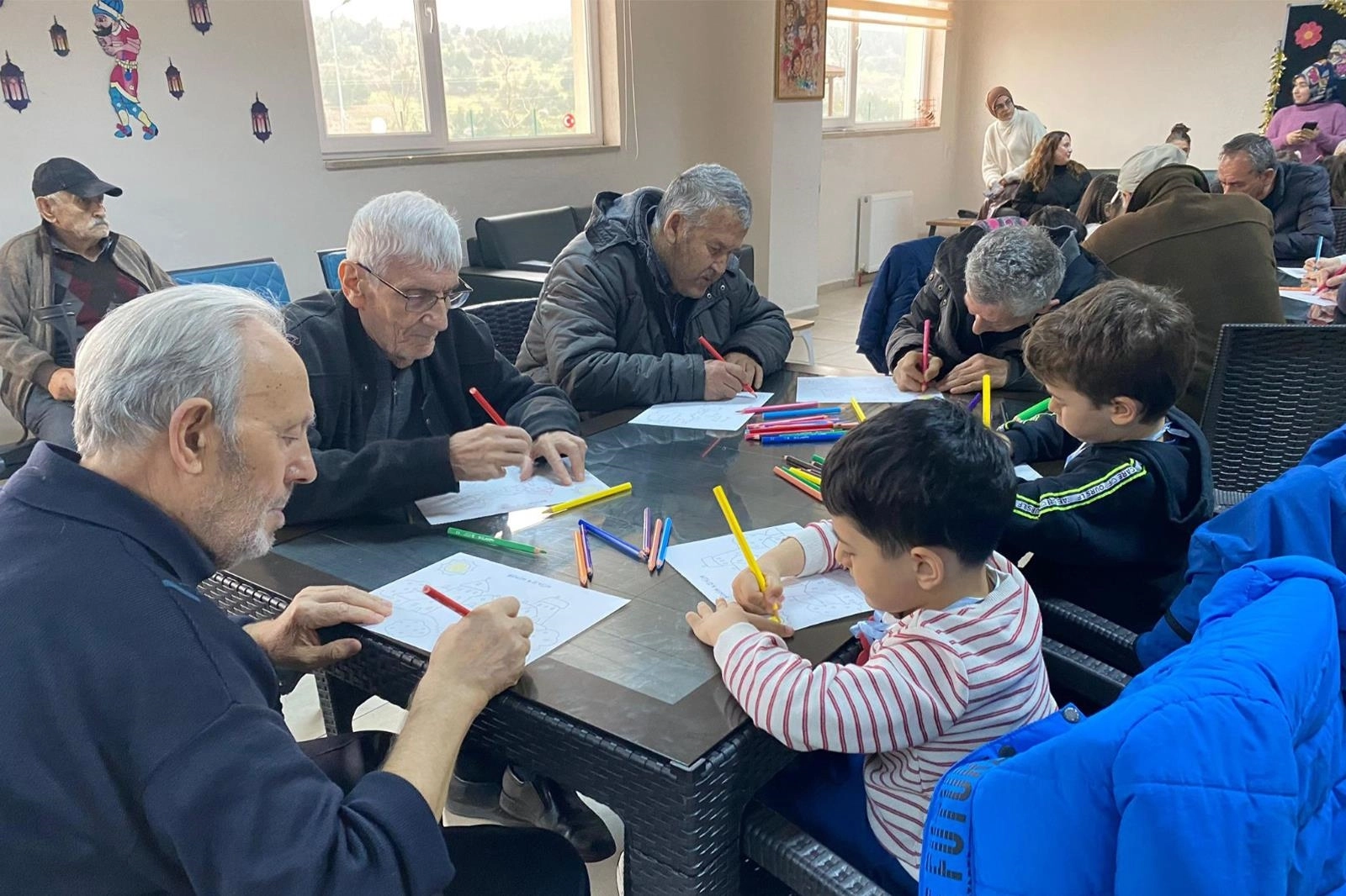 Balıkesir’de minik kalplerden büyük çınarlara anlamlı ziyaret