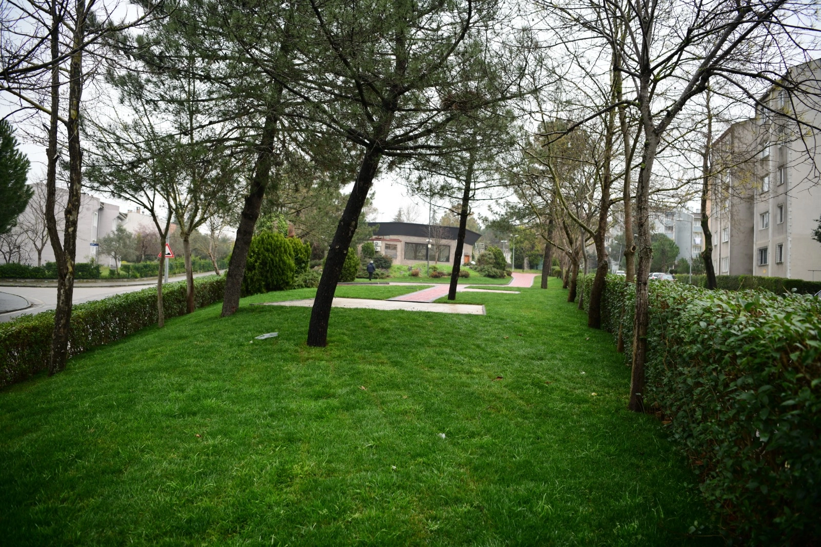 Çayırova’nın parkları yenileniyor