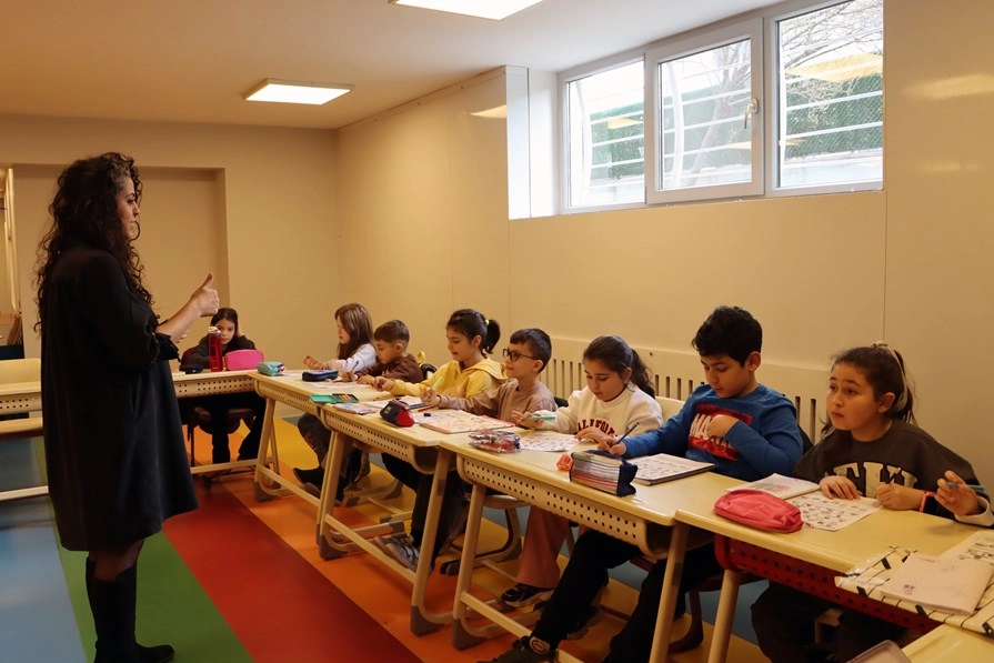 İstanbul Maltepe’de dil kurslarıyla geleceğe hazırlanıyorlar