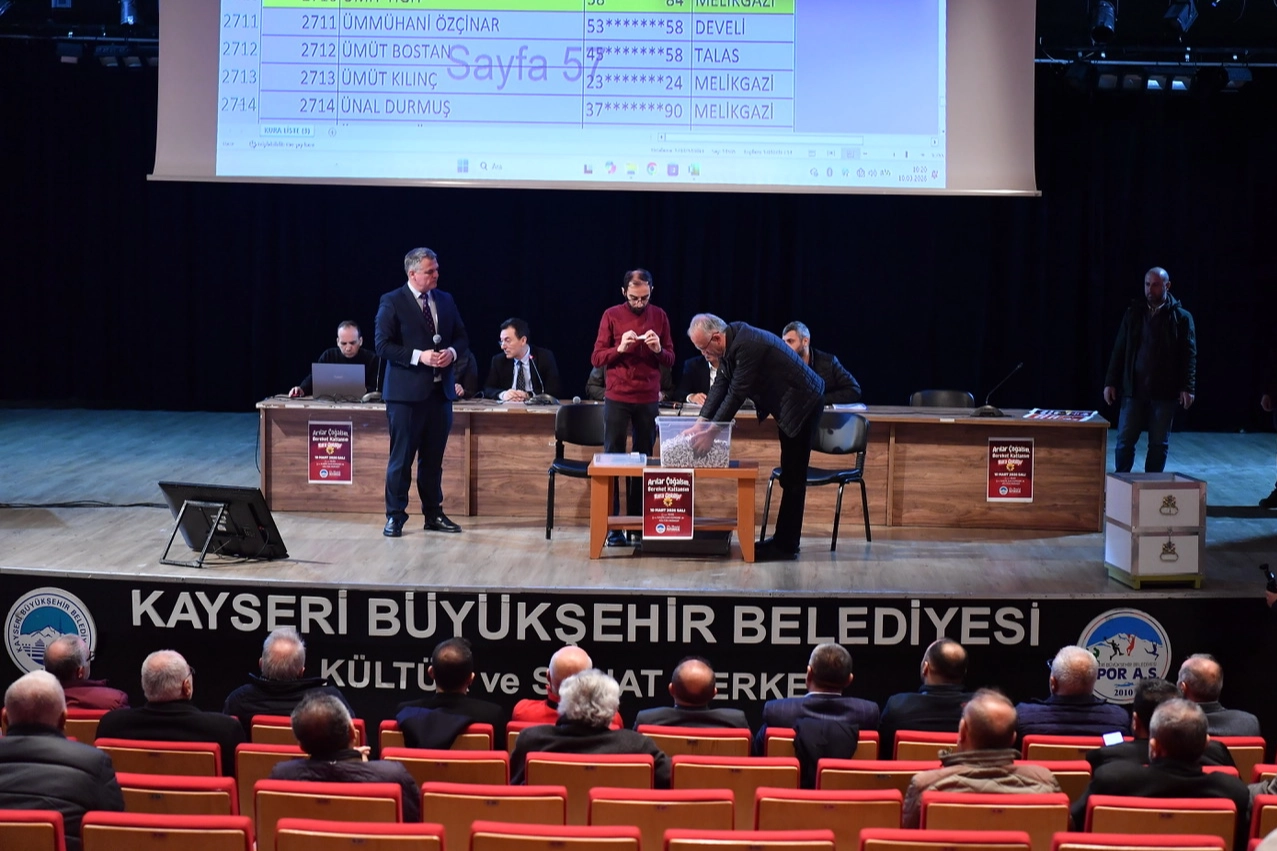 Kayseri’de “Arılar Çoğalsın, Bereket Katlansın”da kura heyecanı