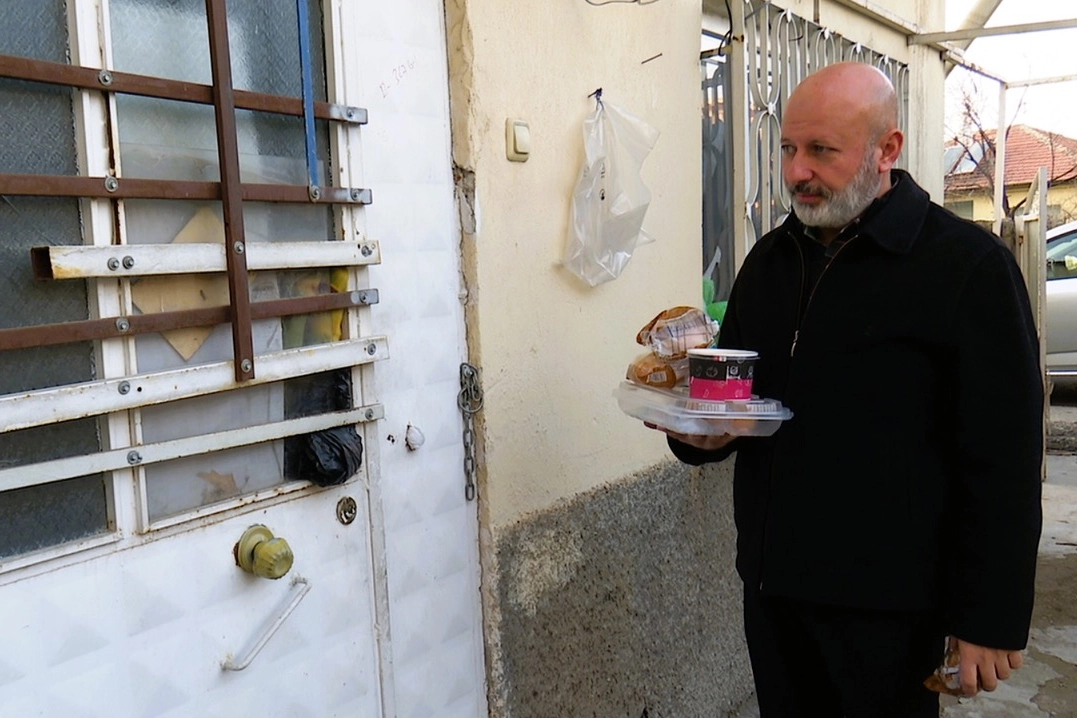 Kayseri Kocasinan’dan vatandaşlara sıcak yemek hizmeti