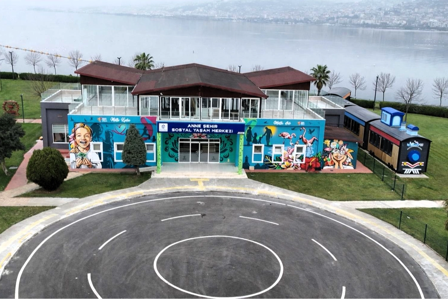 Kocaeli’de Anne Şehir Merkezi Lotus kapılarını 1 Nisan’da açıyor