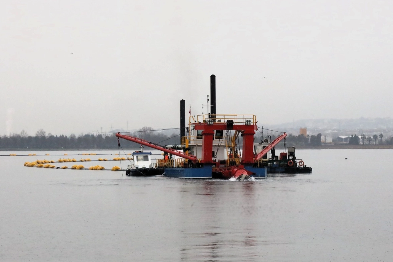 Körfezdeki dev temizliğe hayran kaldılar… Dip Çamuru Projesi etkiledi