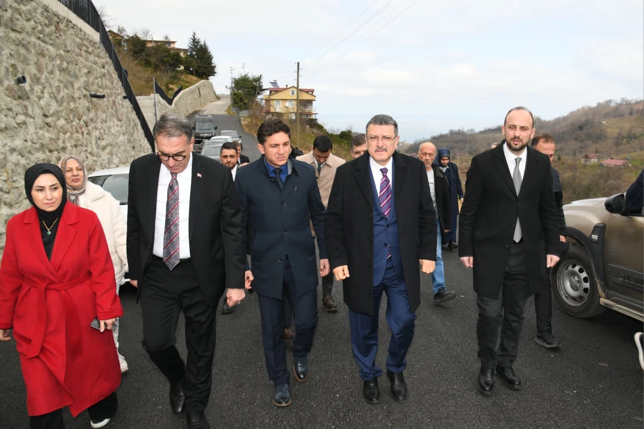 Trabzon’da Başkan Genç Sürmene’de çalışmaları inceledi
