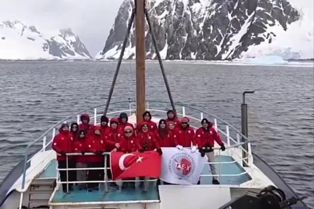 Türk bilim insanları Antarktika’dan döndü… 15. Ulusal Bilim Antarktika Seferi tamamlandı