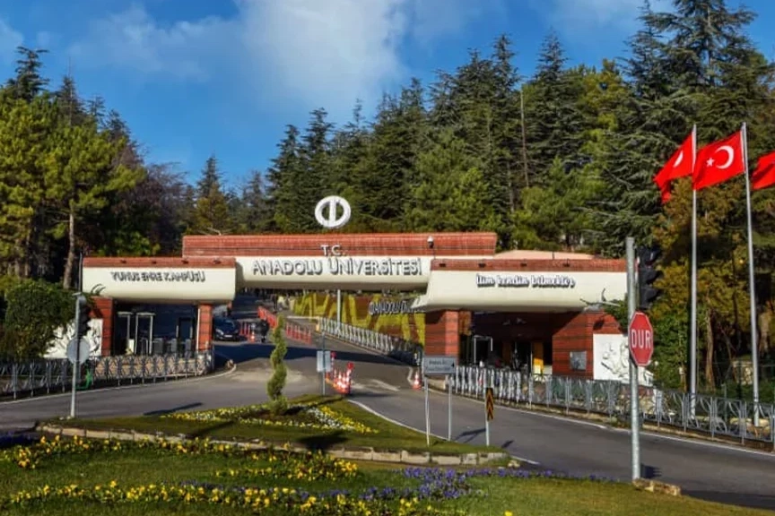 Anadolu Üniversitesi’nden lisansüstü eğitime yeni ayar