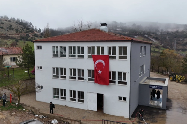 Büyükorhan’ın Danaçalı Köyü’nde eski okul sosyal merkeze dönüştü