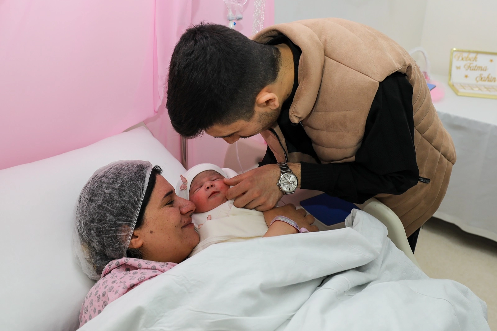 Gaziantep’de tüp bebek desteğinin ilk bebeği dünyaya geldi
