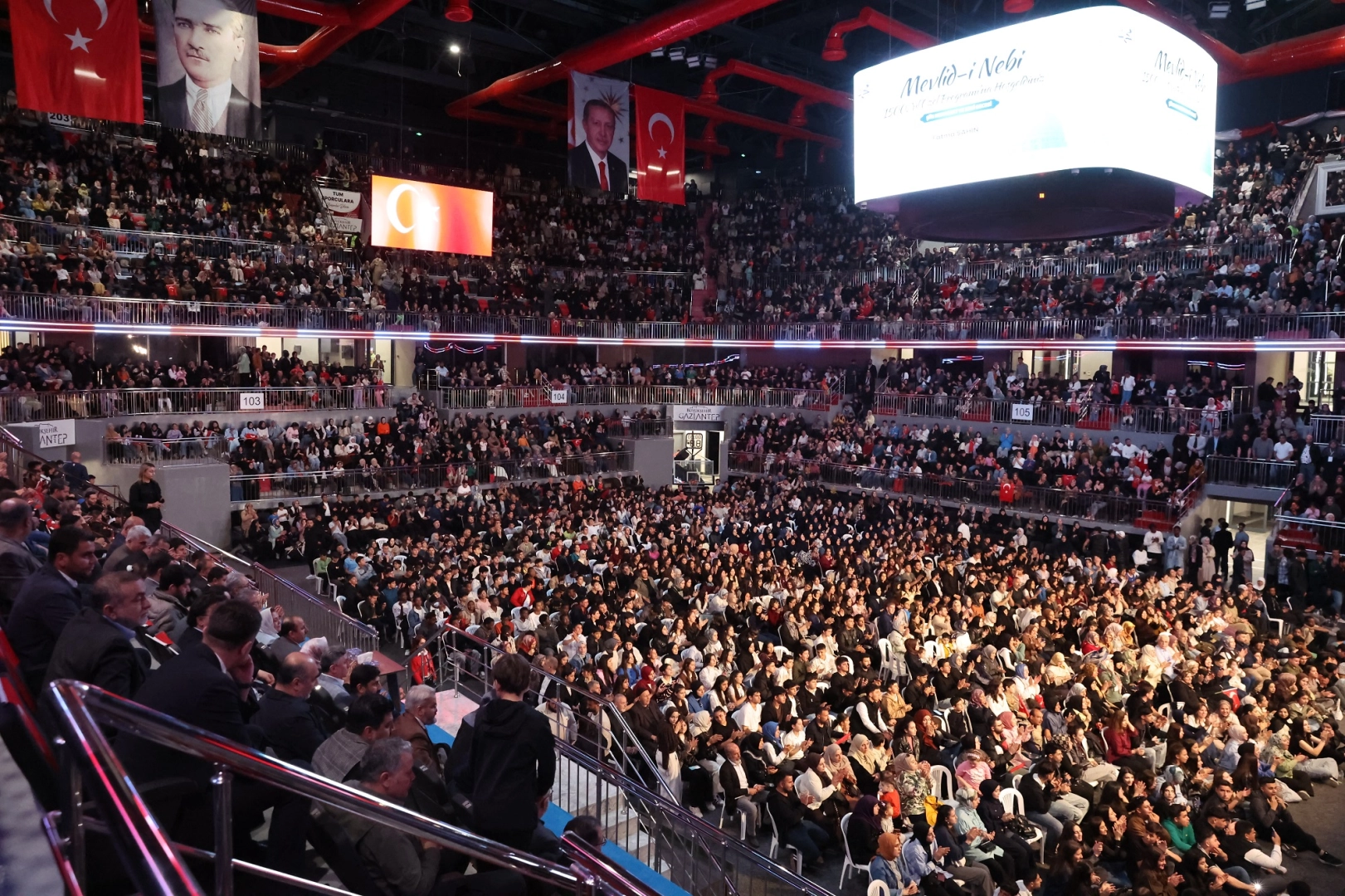 Gaziantep’te Mevlid-i Nebi’de 5 bin vatandaş buluştu