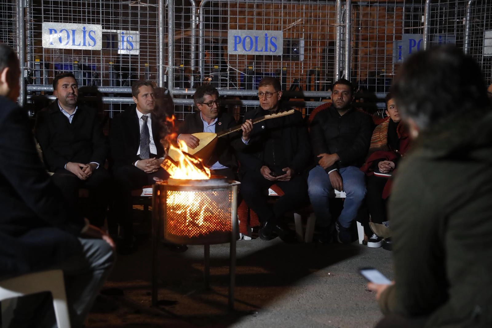 İzmir’de ‘Ata mirası nöbeti’ üçüncü gününde