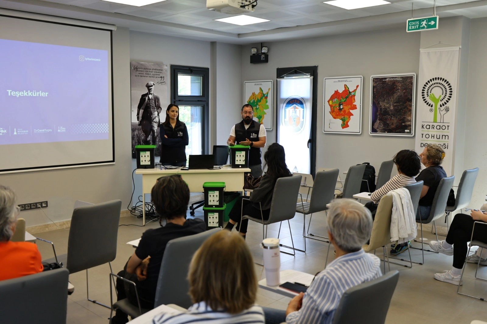 İzmir’de Efes Tarlası Yaşam Köyü’nde bokaşi kompost eğitimi