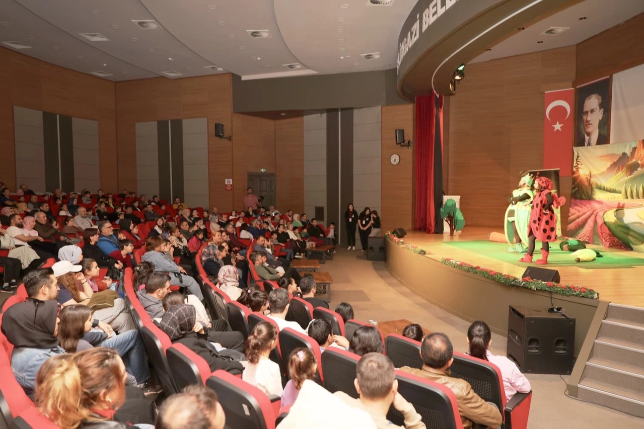 Kayseri Melikgazi’den çocuklara özel tiyatro