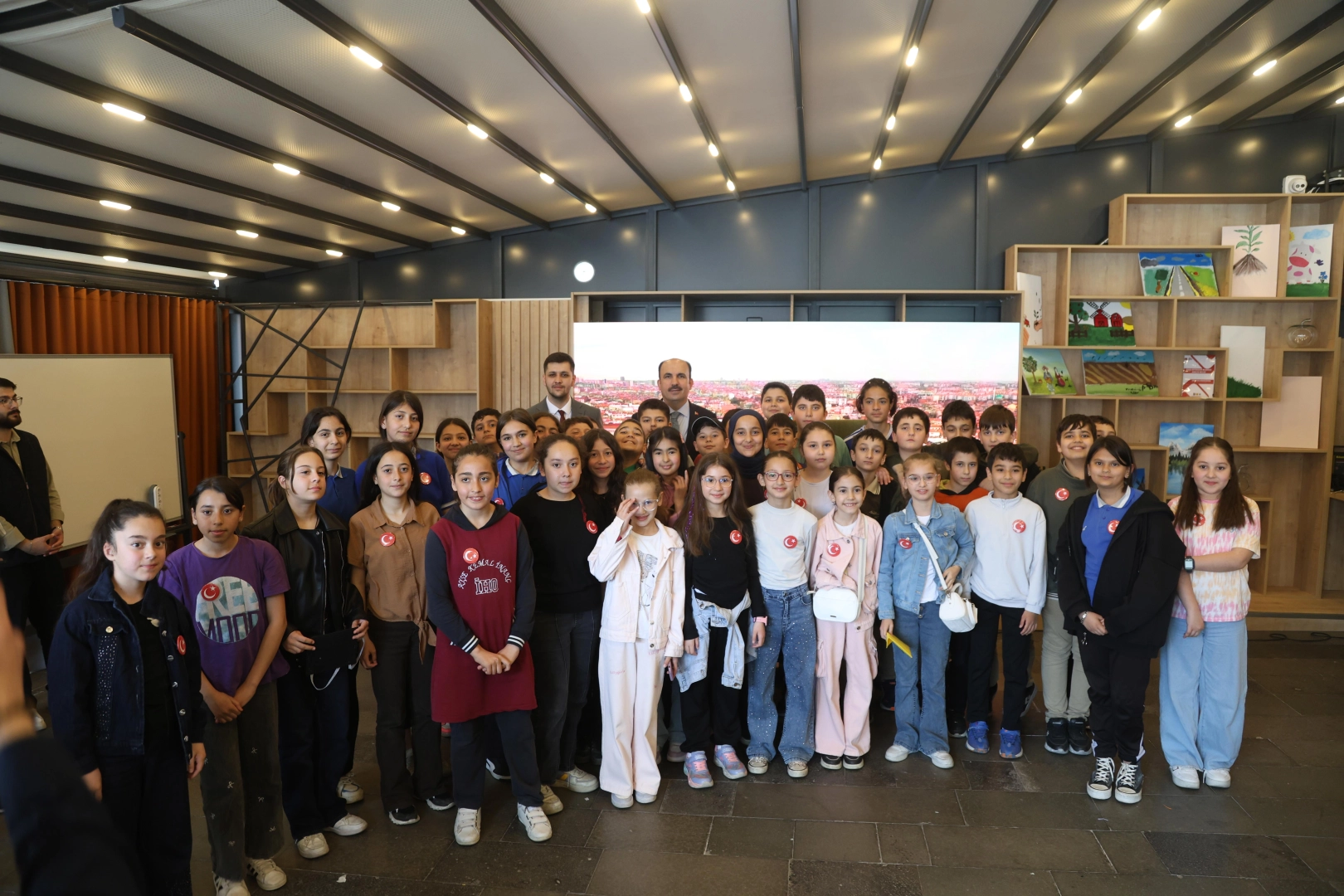 Konya’da Başkan Altay, çocuk ve gençlik meclisi üyeleriyle buluştu