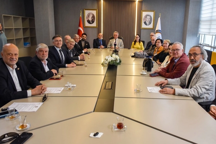 Rektör Karahasanoğlu: “Yapay zekayı fırsata çevirmeliyiz”