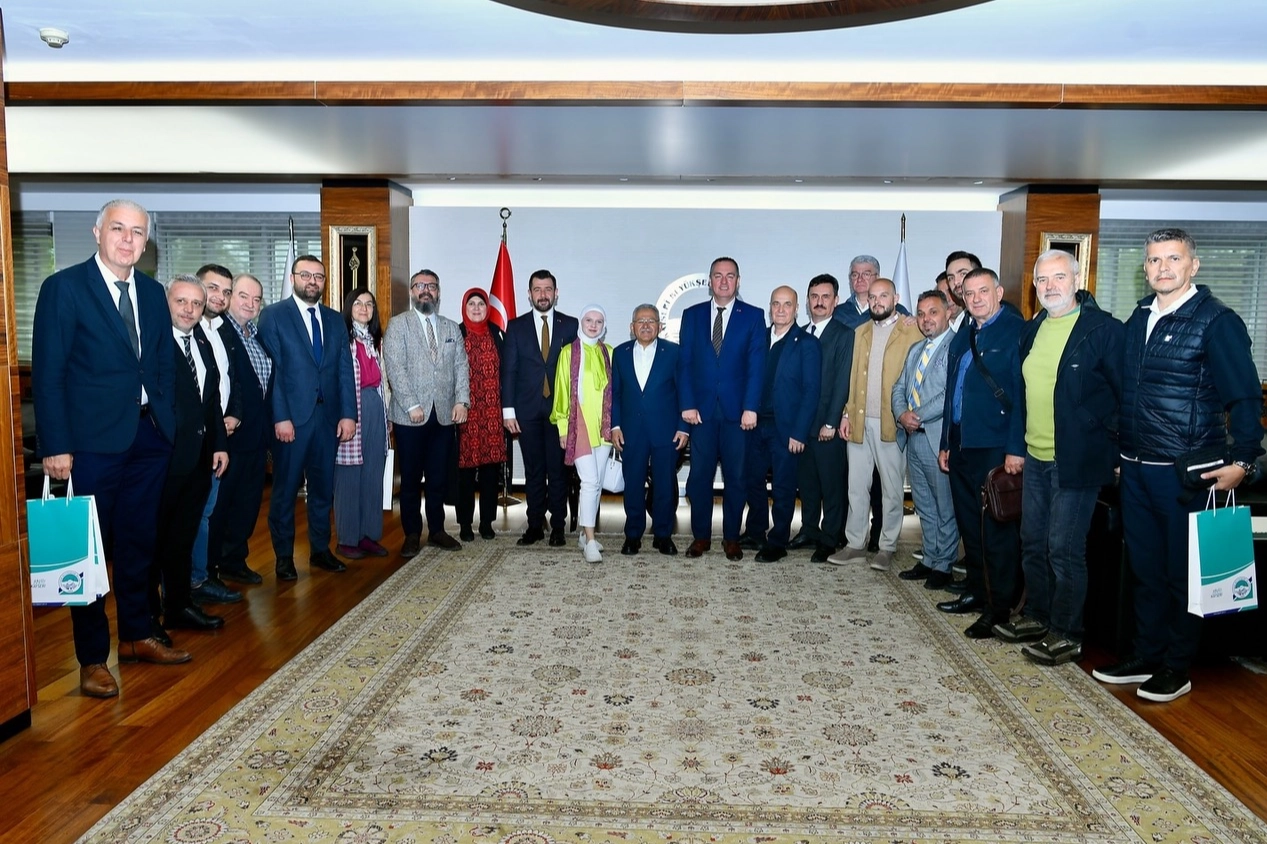 Bosna Hersek Dostluk Köprüleri Derneği’nden Büyükkılıç’a ziyaret