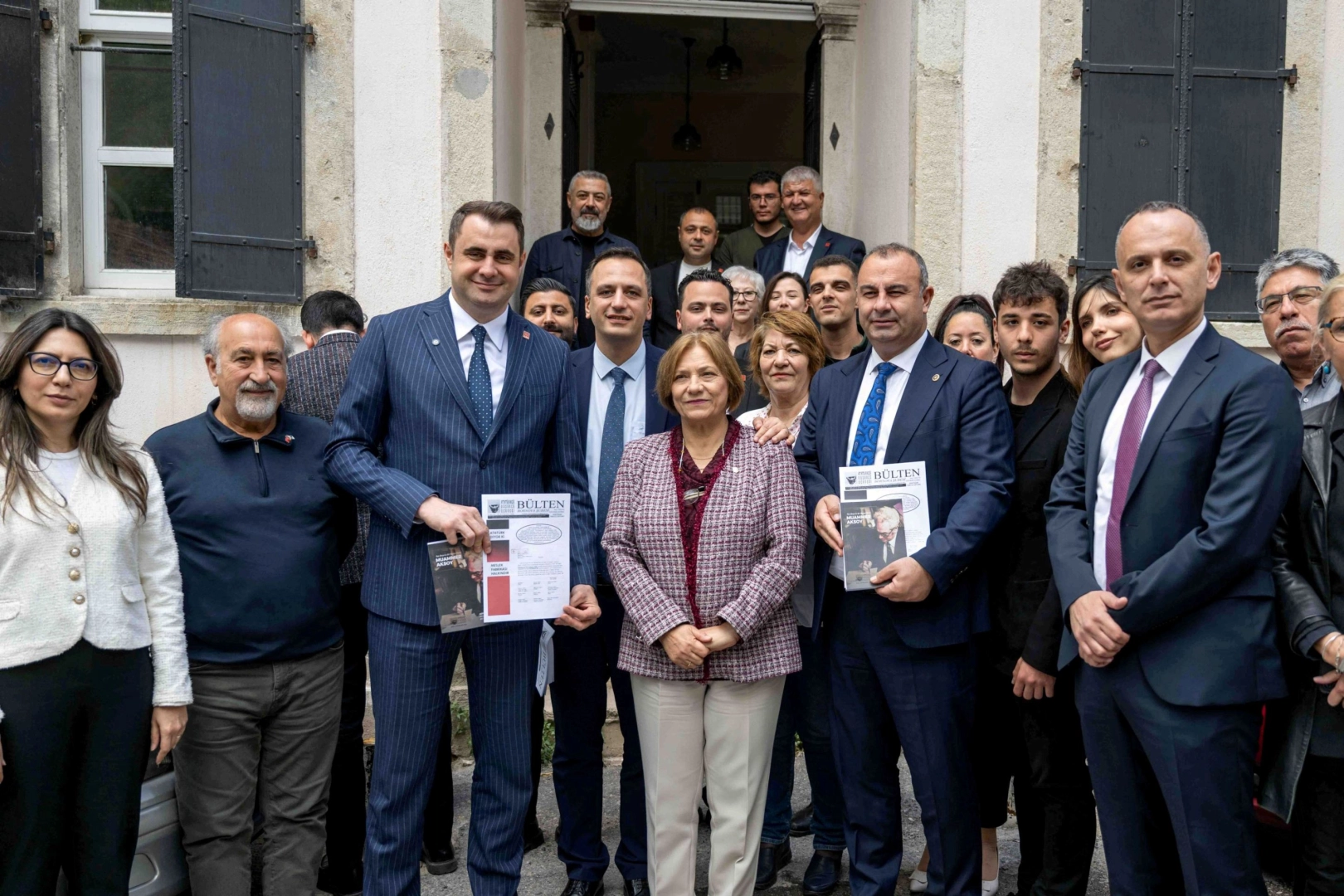 İzmir’de CHP ilk Bornova’da sahaya indi