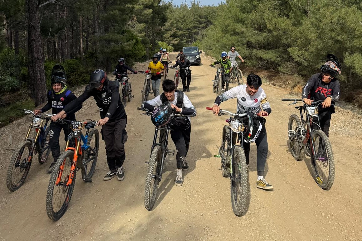 İzmir’de yeni parkurda adrenalin dolu festival