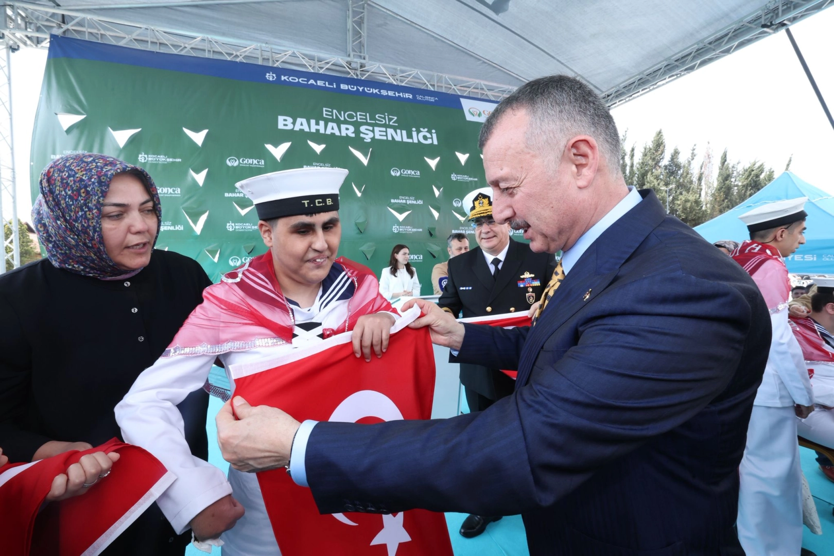 Kocaeli’de vatan aşkıyla, çakı gibi asker oldular