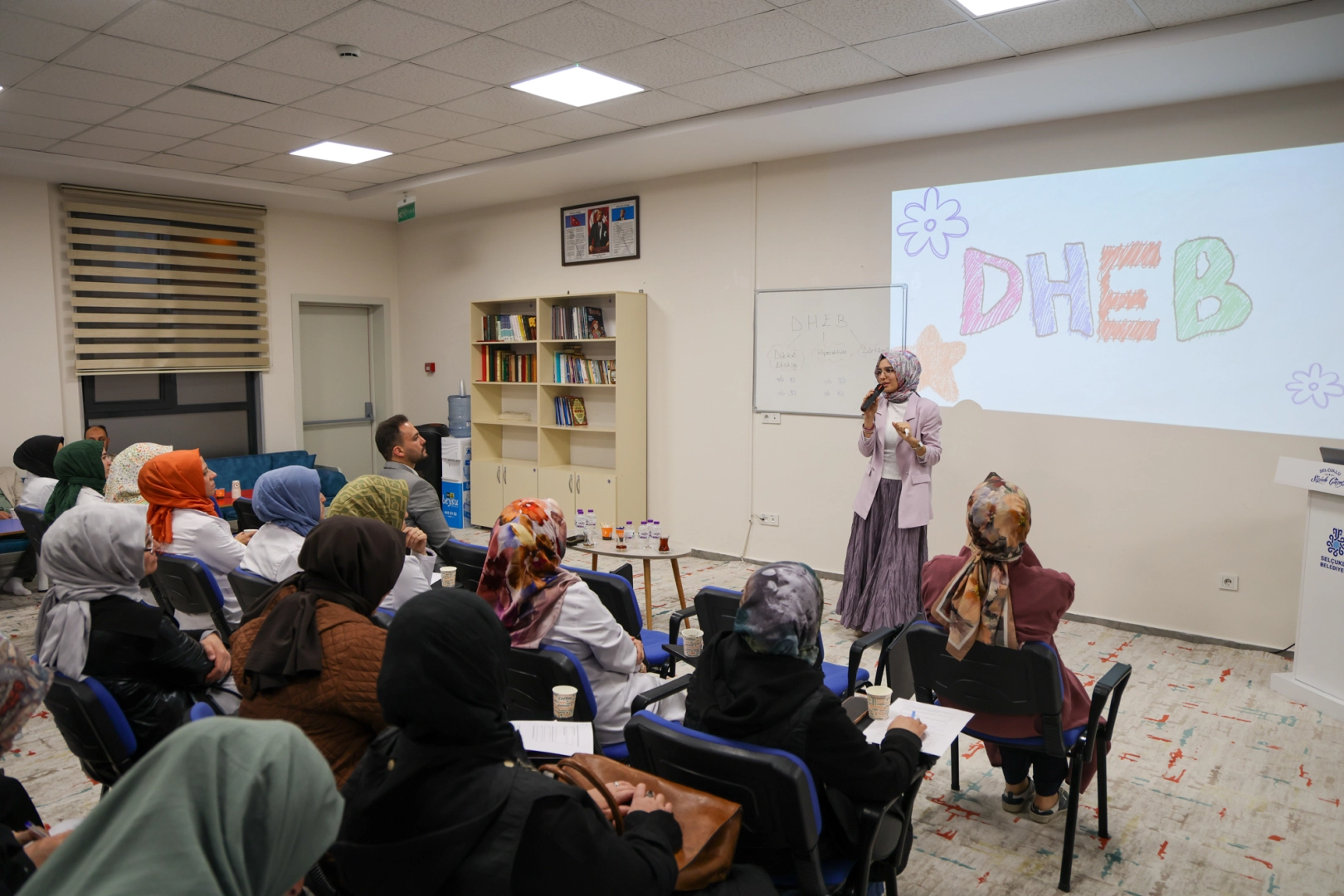 Konya’da Çocuk Mektebi’nde ailelere eğitim semineri