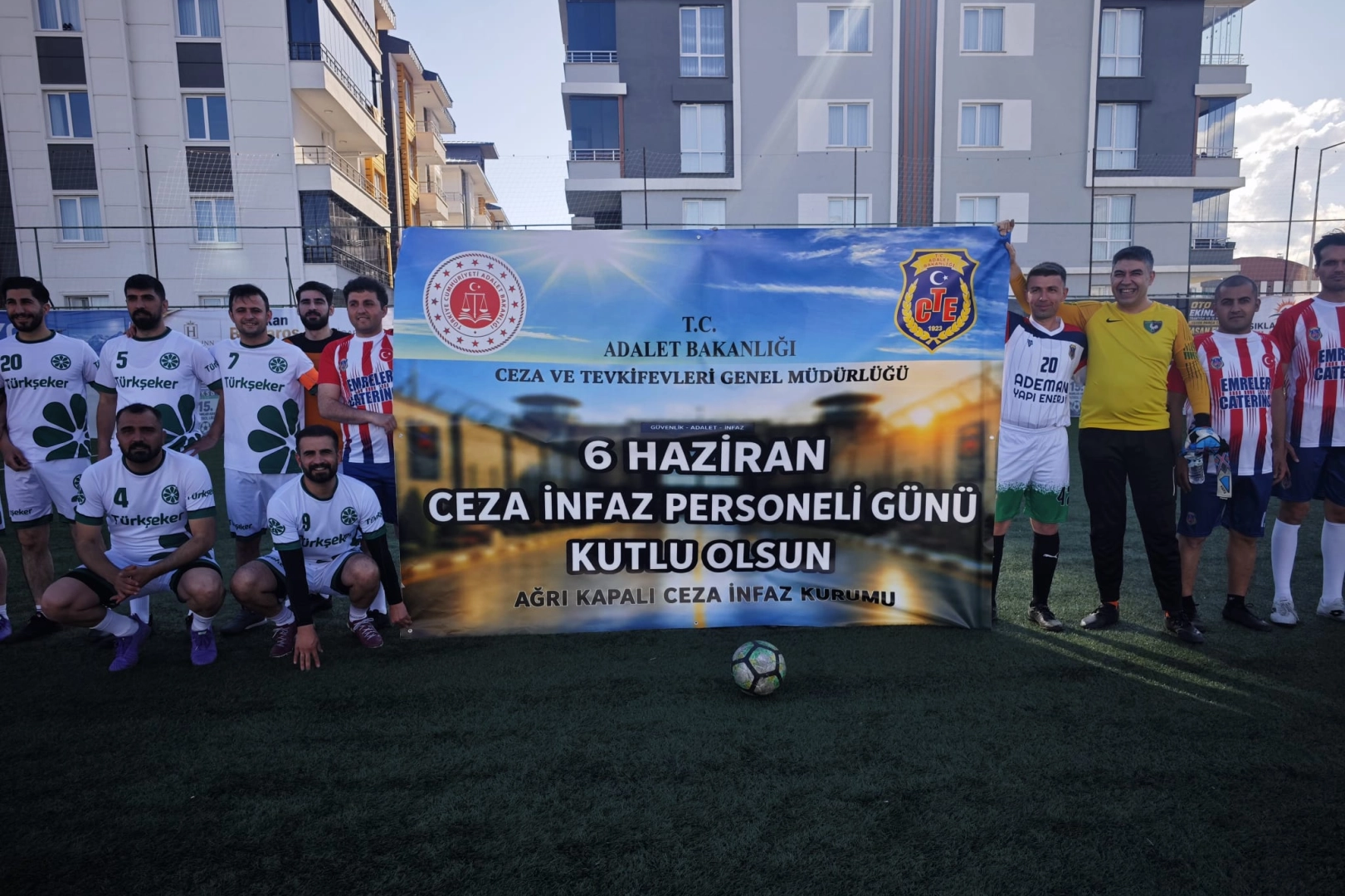 Ağrı’da kurumlararası turnuvada Cezaevi’nden anlamlı pankart