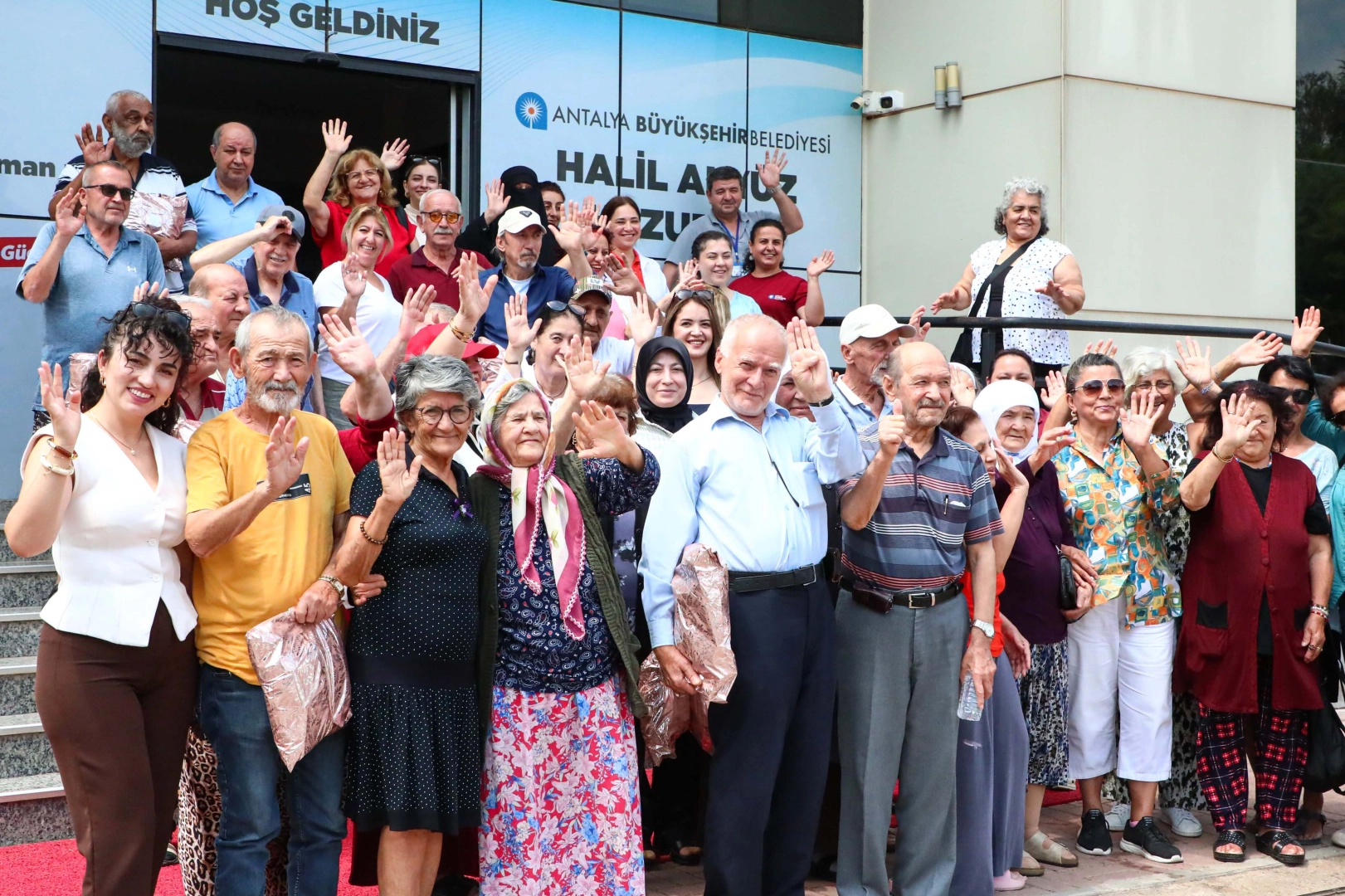 Antalya’da kalplere dokunan buluşma