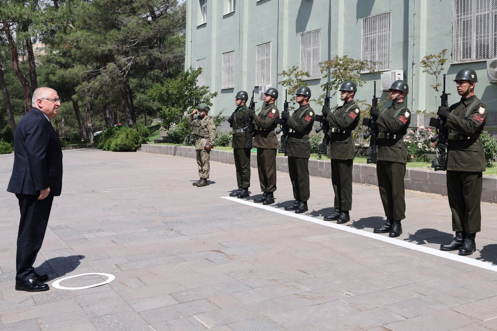 Bakan Güler’den Kahramanmaraş’ta Tugay Komutanlığı’na ziyaret