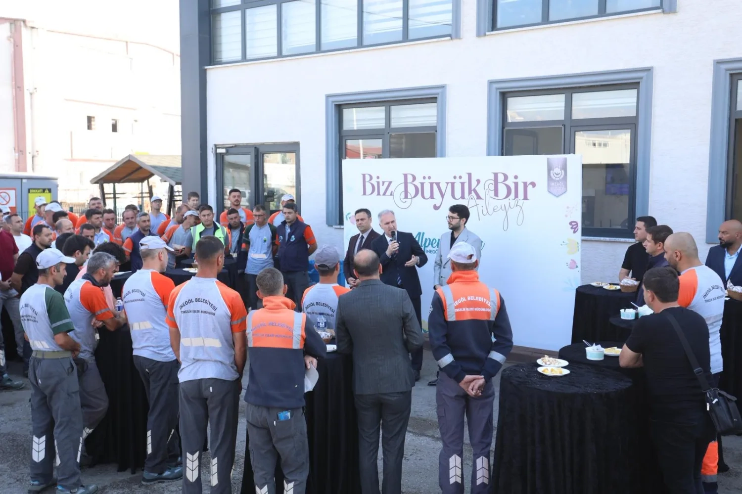 Bursa İnegöl’de Başkan Taban temizlik personeliyle buluştu
