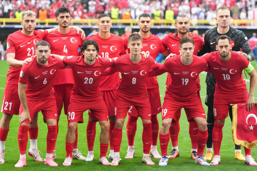 Kayseri Büyükşehir’den dev ekranda milli maç keyfi