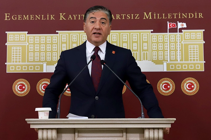 CHP’de olağanüstü hamle… Murat Emir: 900’e yakın imzayla Genel Merkeze gideceğiz