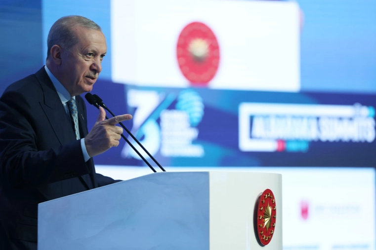 Cumhurbaşkanı Erdoğan’dan Ekonomi Zirvesinde kritik mesajlar… Küresel sarsıntılar her ülkede hissediliyor