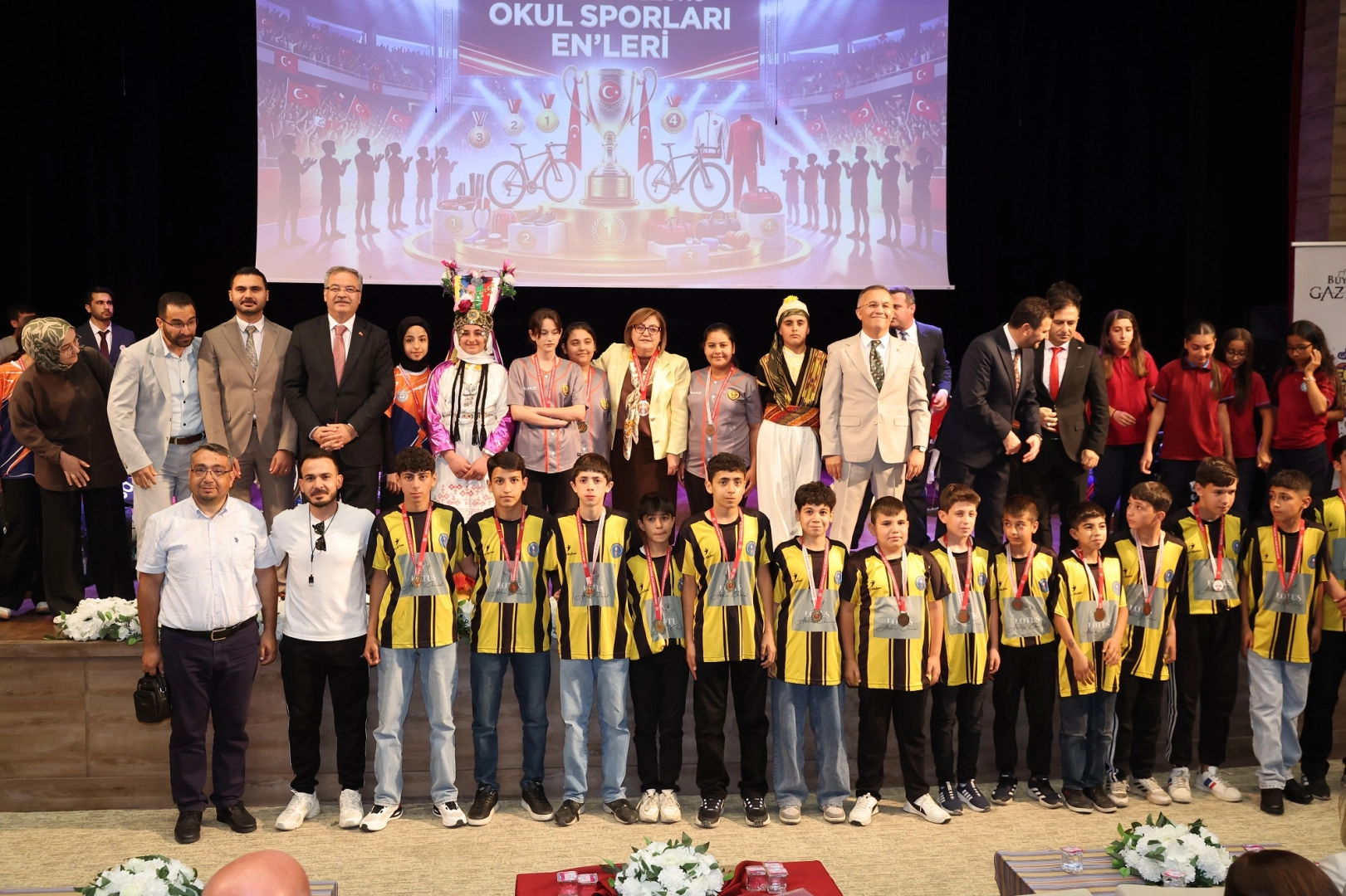 Gaziantep’te ‘Okul Sporları Enleri’ ödüllendirildi