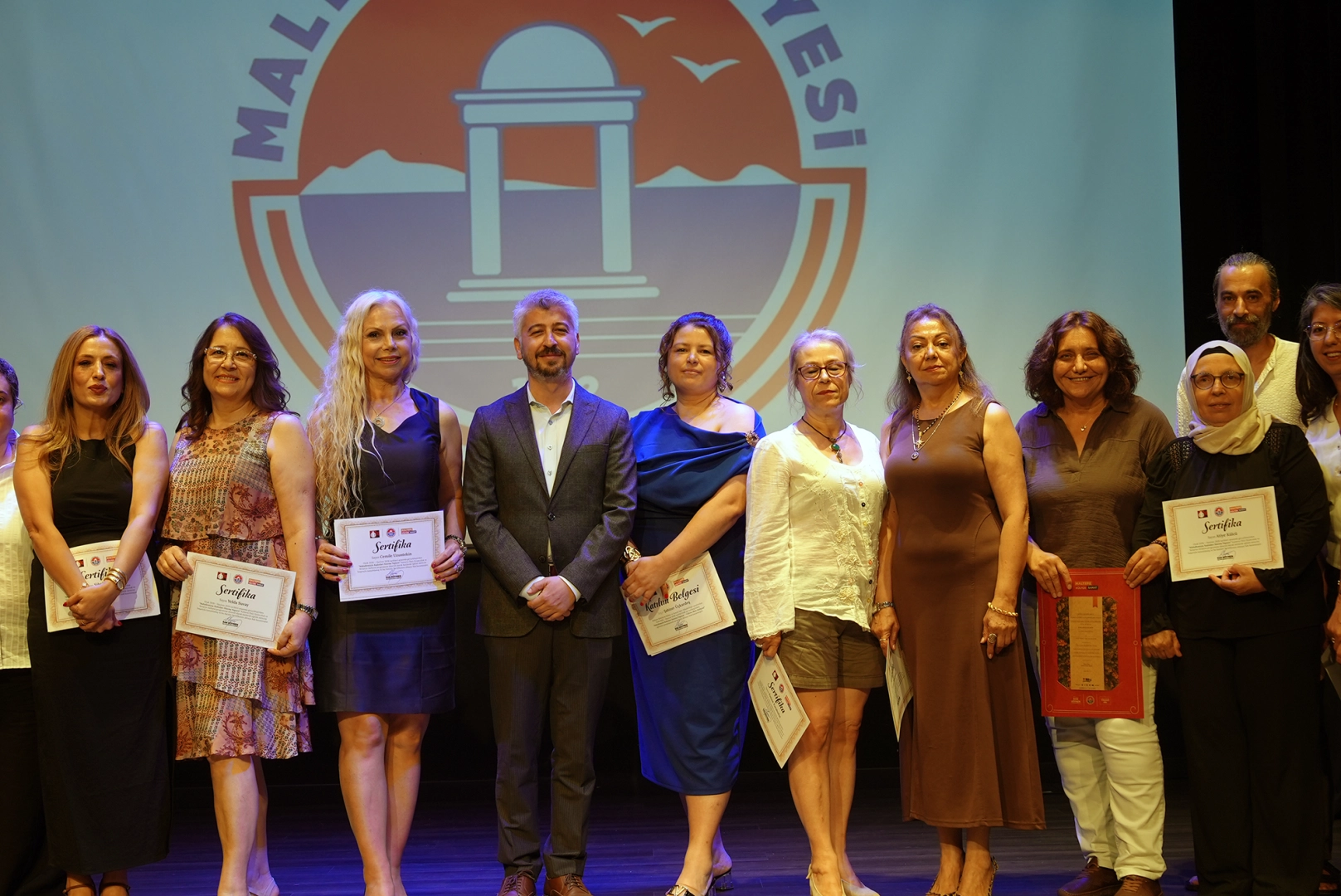 İstanbul’da “Mahallemizin Kadınları Sinema Yapıyor” projesinin yeni filmleri beğeni topladı
